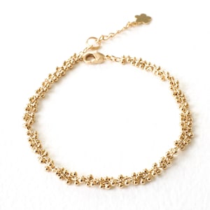 Bracelet délicat, minimaliste doré à l'or fin , très élégant / fait main / bijou de créateur / idée cadeau pour femme / création artisanale image 1