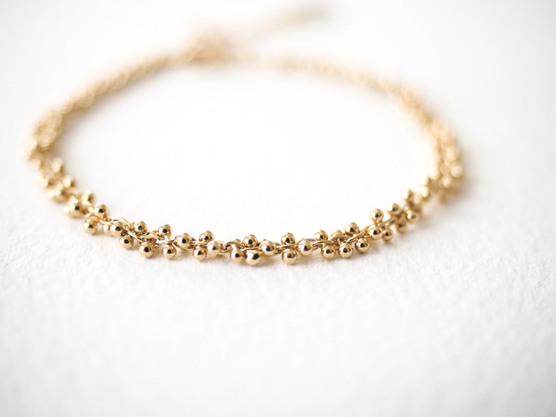 Bracelet délicat, minimaliste doré à l'or fin , très élégant / fait main / bijou de créateur / idée cadeau pour femme / création artisanale image 8