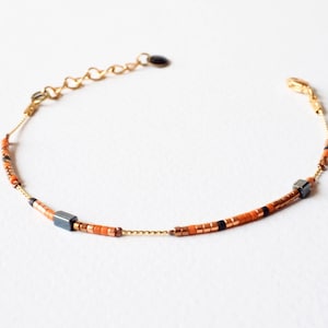Ultra-thin, minimalist delicate bracelet / designer jewelry / fine gold-plated chain, Japanese Miyuki glass beads / craftsmanship