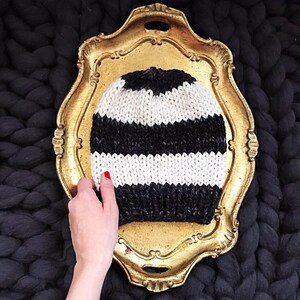 The Williamsburg Beanie Knitting Pattern