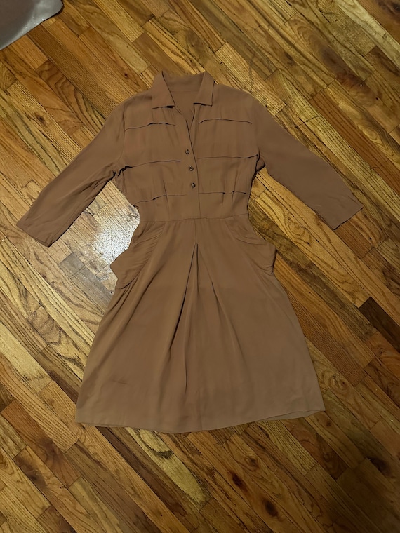 1940s glamorous brown dress