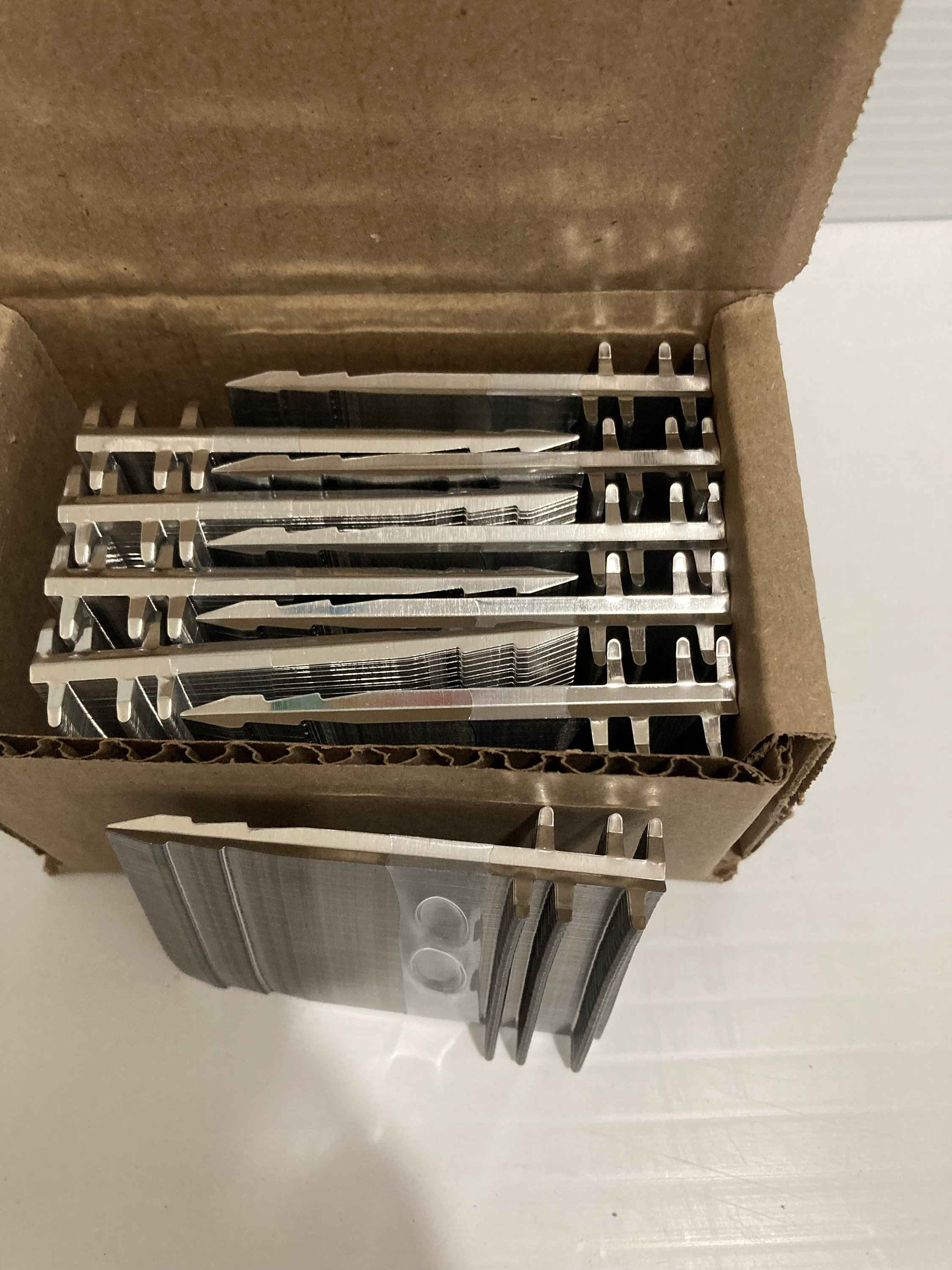 Box of 2000 Steelpix 3 Metal Flower Picks Floral Florist Steel Picks