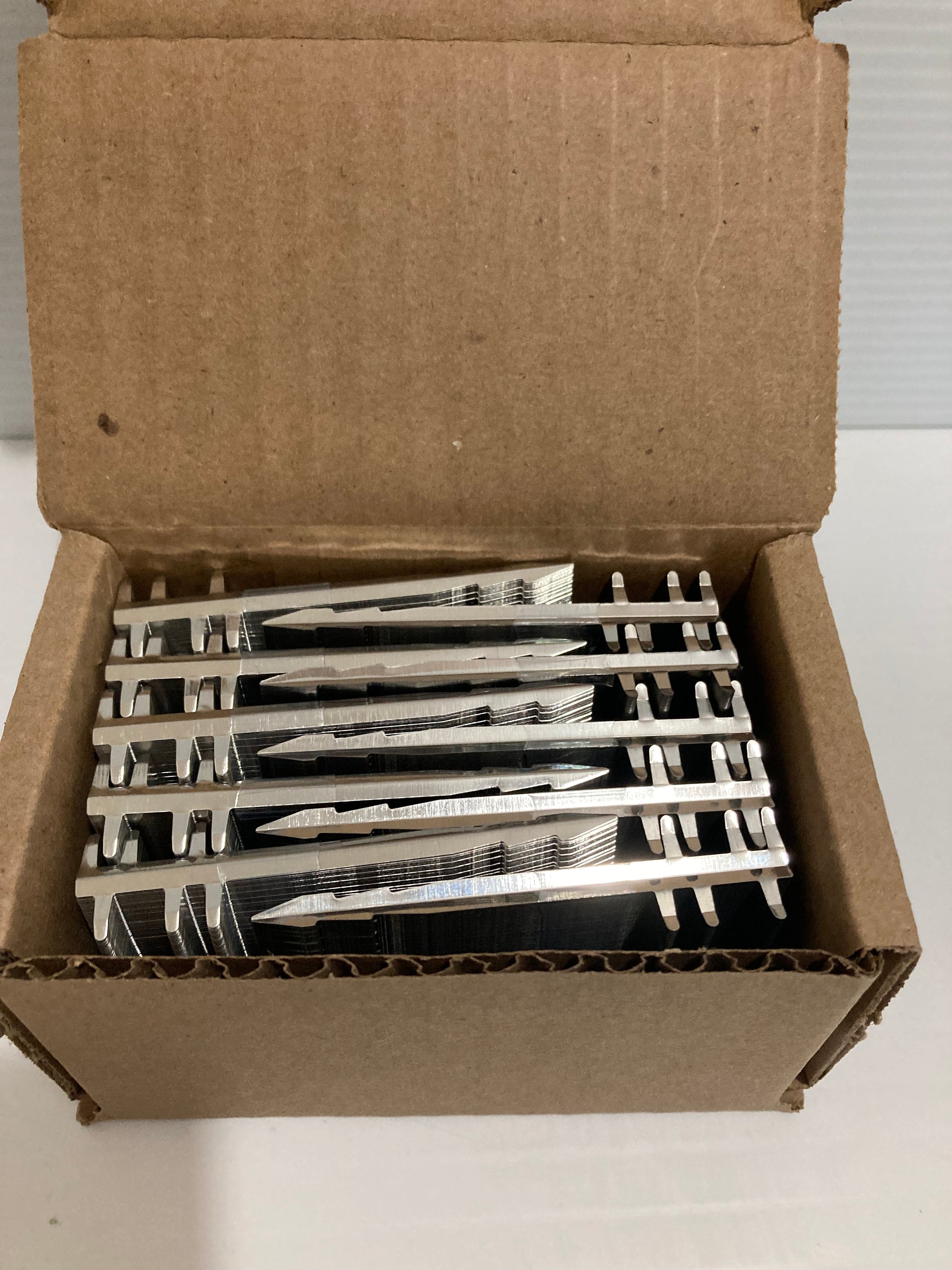 Box of 2000 Steelpix 3 Metal Flower Picks Floral Florist Steel Picks