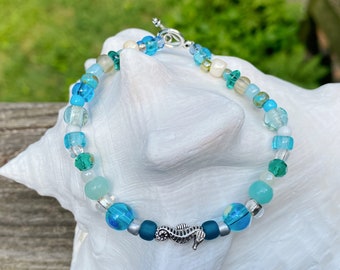 seahorse bracelet, boho bracelet, bead bracelet, beach bracelet, seahorse jewelry, seahorse gift