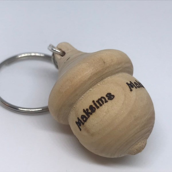 Oak Acorn gift,Wooden Oak Acorns,personalized Oak Acorn,Oak Acorn keychain,custom keychain,Oak Acorn for him,Acorn Shape,Natural Oak Acorns