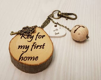 Wooden keychain,personalized keychain,mr&Mrs keychain,personalized gift,wedding personalized gift,custom keychain,home keychain,homeliness