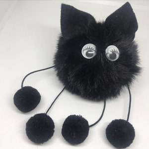 Schwarze Katze,Katzenaugen,Katzen Schlüsselanhänger,personalisierter Schlüsselring,Katzen Schlüsselring,Soft Cat Ball,Pom Pom Schlüsselbund,Geschenk für sie,Soft Ball Kette,Geschenk für Mädchen