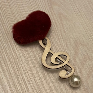 Gift for composer,Jacket pin,music key,Jacket Jewelry,soft heart pins,Gifts for music teacher,Brooch for woman,Friends gift,love music,Music