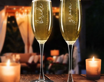 Set of 2 - Bride & Groom Toasting Flutes - Wedding Toasting Flutes - Wedding Champagne Glasses