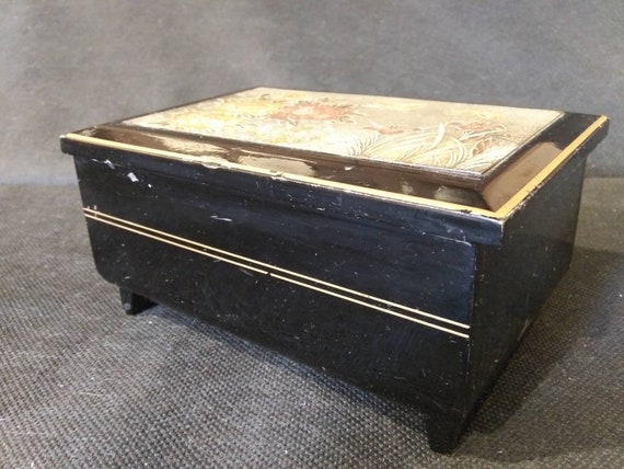 MUSICAL JEWELRY BOX Black Lacquer 1960s Oriental … - image 3