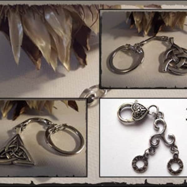 Porte clés Celtes motif celtique métal argenté Triquetra Monade triskel