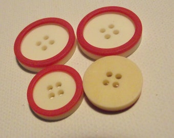 3 BOUTONS Blanc cerclés de rouge 2 tailles  18 ou 23 mm * 4 trous  button mercerie