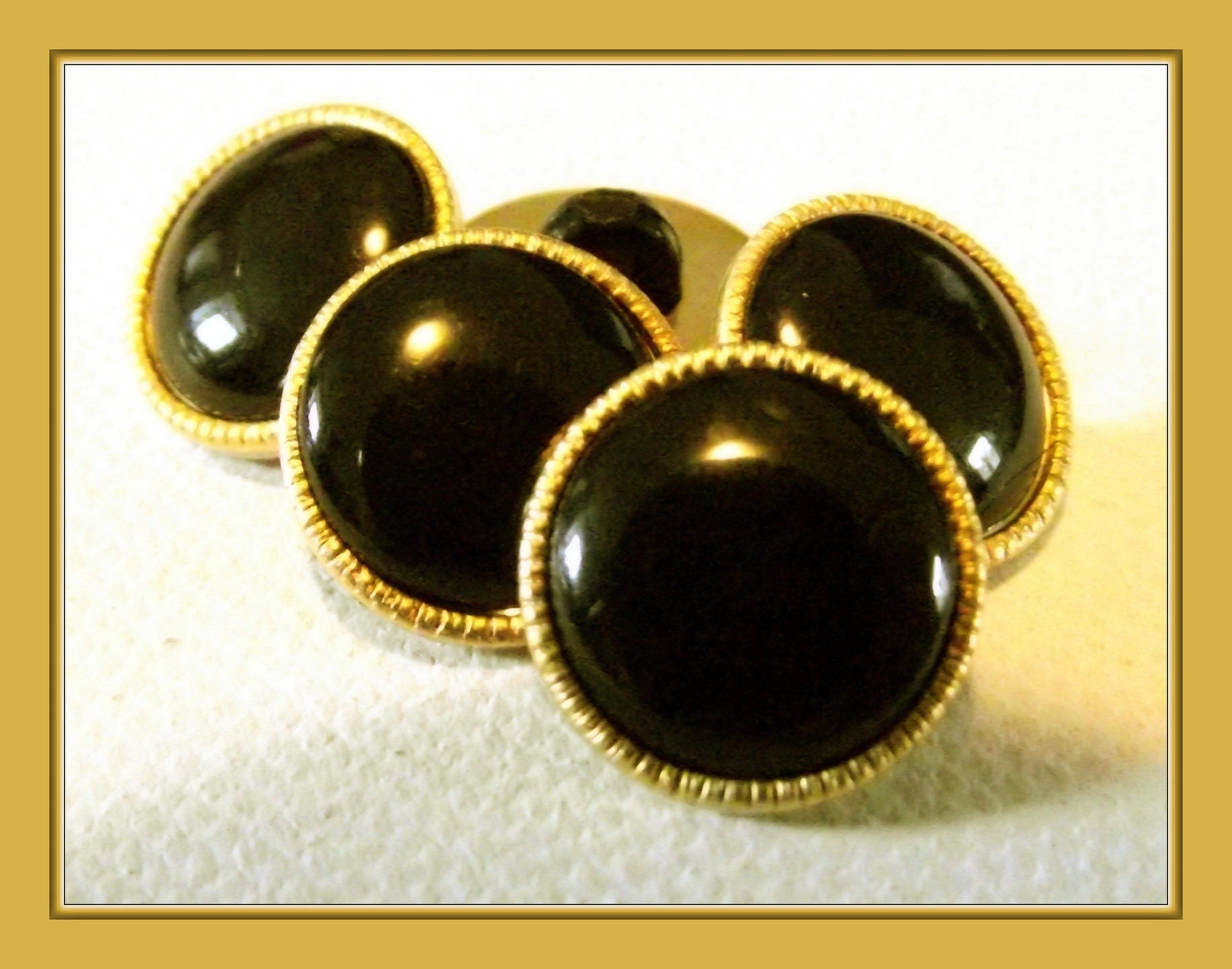 Lot De 6 Boutons Vintage - 27 Mm - Rose Saumon & Rouge Brique Cerclé Métal - Plastique - Occasion