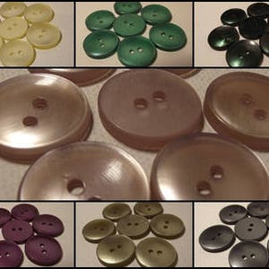 Peut inclure: Un collage de boutons de différentes couleurs et tailles. Les boutons comprennent des nuances de crème, de vert, de noir, de marron, de violet et d'or. Les boutons ont deux ou quatre trous pour la couture. Ces boutons conviennent à la couture, à l'artisanat et aux vêtements.