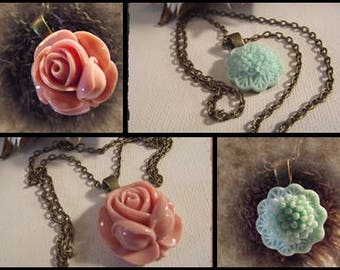 NECKLACE Flower Pendant Pink or soft green Bronze chain pink or green flower