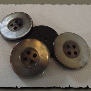4 BUTTONS Gray imitation mother-of-pearl 25 mm 1" 2.5 cm * 4 holes Button sewing new sewing batch