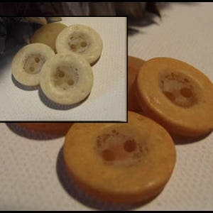 6 BOUTONS Orange Rouille ou Beige Texture rugueuse 18 mm 2 trous 1,8 cm image 2