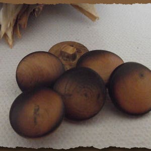 6 BOTTONI in Legno Fiammato * 14 mm 0,55&quot; Piedino 1,4 cm per manica camicia camicetta