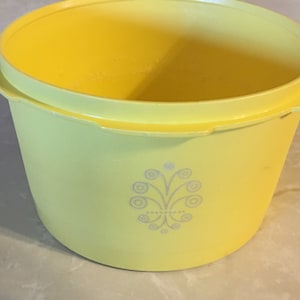 Vintage Tupperware Canister Piece, Smallest of 4, no lid, Yellow. PreOwned in very good condition