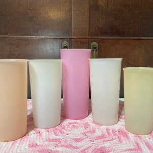 5 Vintage Tupperware #1552 Sippy Cup Lids Replacement Lids for Tumblers EUC