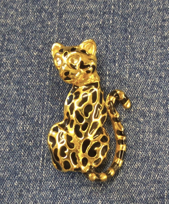 Vintage Cat brooch, beautiful piece costume jewel… - image 1
