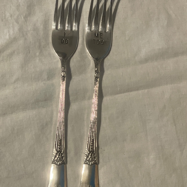 Bride and Groom forks, PreOwned in very good condition, I Do and Me Too.