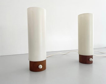 Coppia di lampade da comodino in plexiglass e legno, Germania, anni '60