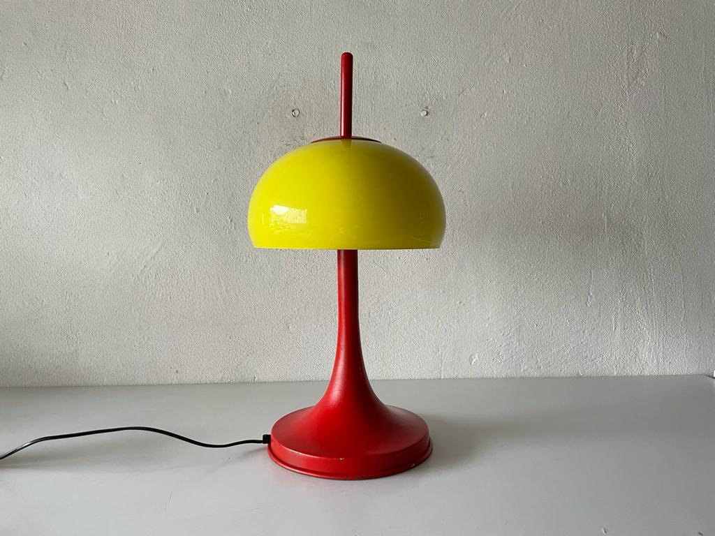 Lampe à poser au sol de design moderne fabriquée en Italie, Lumia
