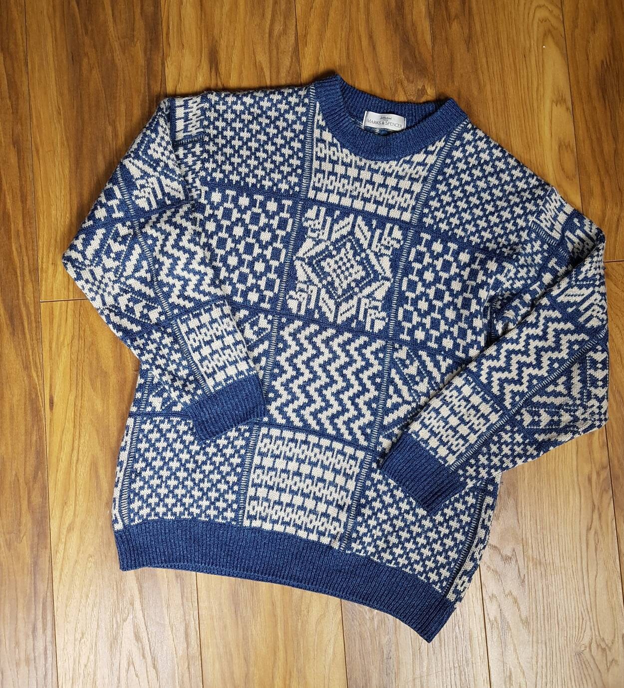 Image of Mens 80S/ 90S Jumper, Size M