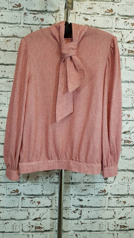 Vintage 70s pussy bow blouse, size 12 to 14.