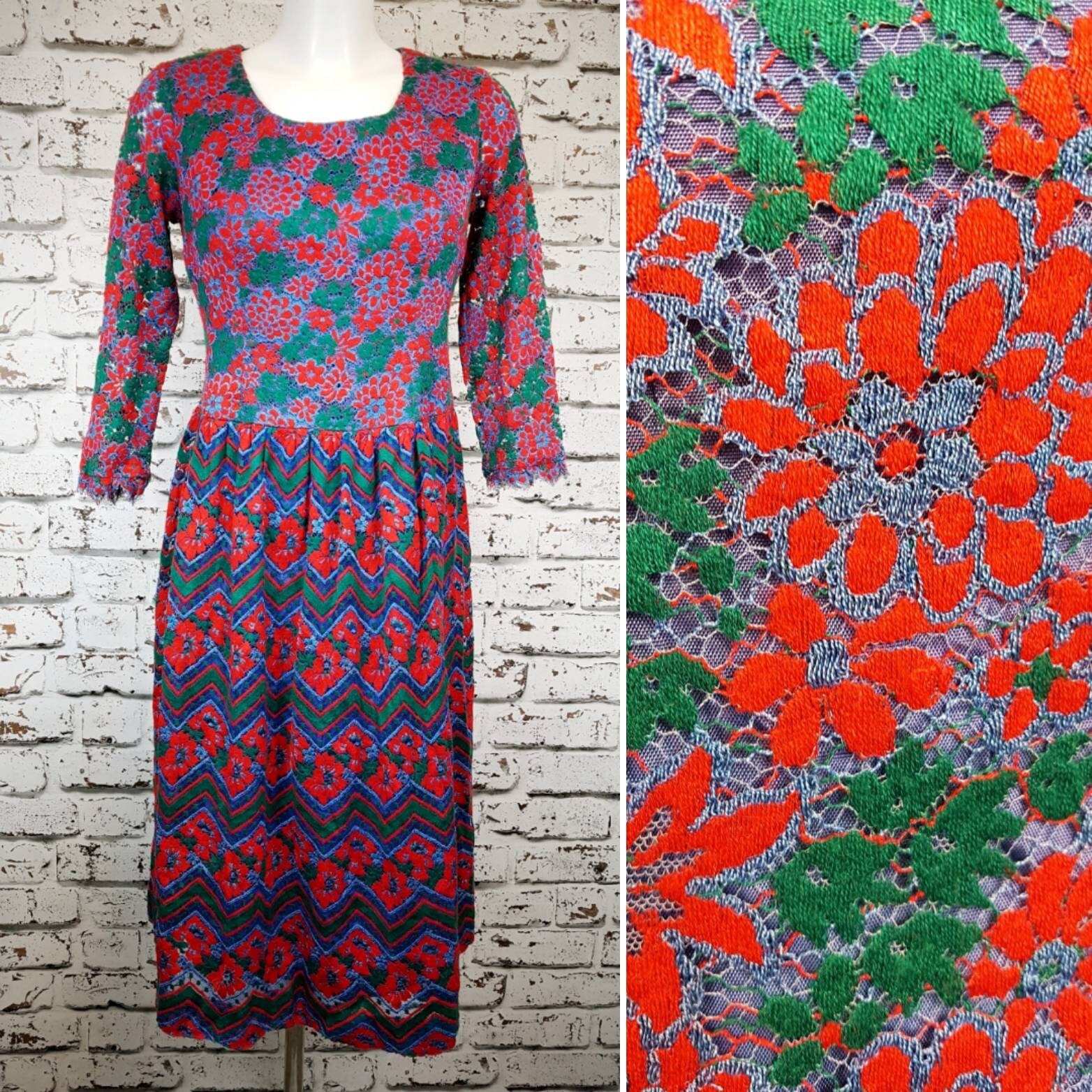 Image of Fabulous S Lace Dress, Size