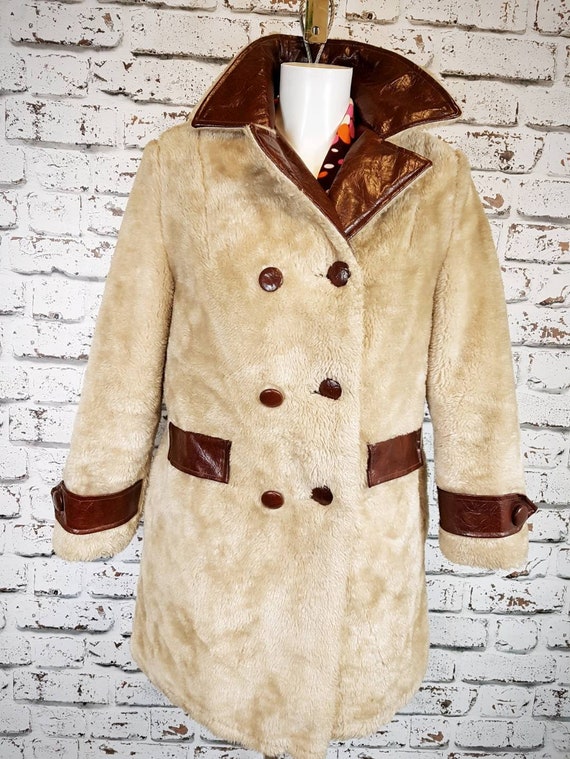 Fabulous 60s faux fur ( teddy bear)mini coat, siz