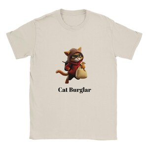 Cat Burglar Unisex T-Shirt - Perfect Gift for Cat Lovers and Cartoon Fans - Soft and Stylish