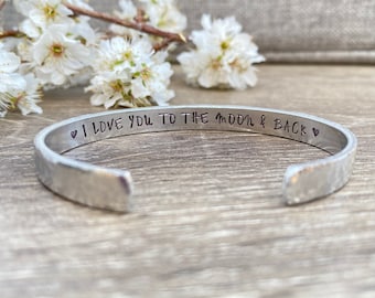 I love you to the moon and back Bracelet, Happy Birthday Gift, Graduation Gift for Middle School High School Graduate,  Nursing College