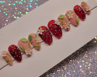 Juicy Strawberries on the vine press on nails