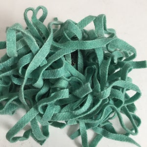 Rug Hooking wool strips  30, #8 strips  15&quot; long Spearmint