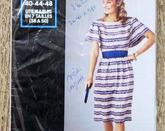France 366 pattern envelope / Printed silk dress, sewing pattern, vintage pattern, dress pattern, vintage dress, striped dress