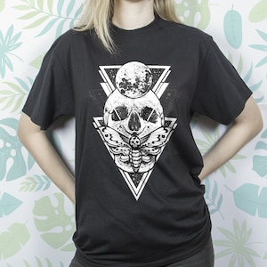 Goth shirt for Men Women Girl tee t shirt tshirt Horror Occult Graphic shirt Geometric Hawk Moth Insect Skull Moon Gothic Unisex Gift idea