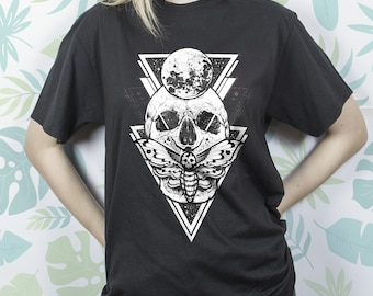 Goth shirt for Men Women Girl tee t shirt tshirt Horror Occult Graphic shirt Geometric Hawk Moth Insect Skull Moon Gothic Unisex Gift idea