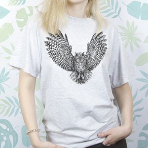 Owl shirt for Women Men Girls t shirt tshirt Animal Bird Graphic tee shirt Aesthetic Nature Wild Illustration Design Unisex shirt Owl Gift