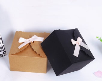 50 Kraft Black White Scallop Paper Boxes Bomboniere Favor Wedding Party Christmas Gift Boxes Bakery Cookies Candy Lolly Donuts Cake Boxes