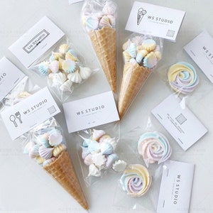 200x Sacchetti OPP in cellophane chiaro con biglietto logo aziendale personalizzato / Festa di compleanno per matrimoni Trattare baby shower caramelle biscotti favoriscono le borse regalo