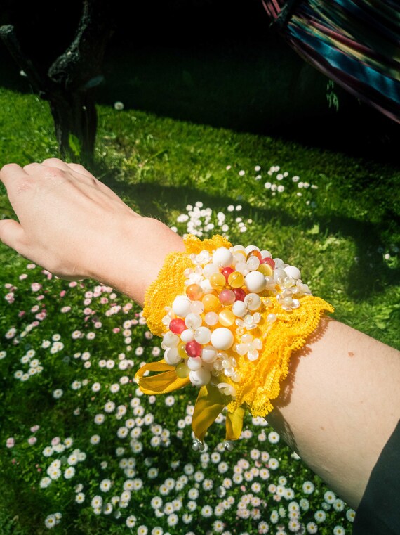 Flower wrist band for wedding sale