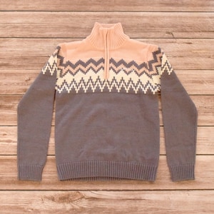Johaug maat M 50% wol dames damestrui schildpad ijslands nordic noors warm getailleerd roze grijs wit
