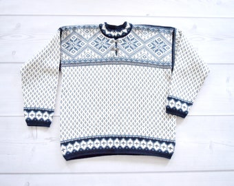 M/L vintage mens Norwegian nordic wool sweater jumper snow crew geometric blue white whick warm winter