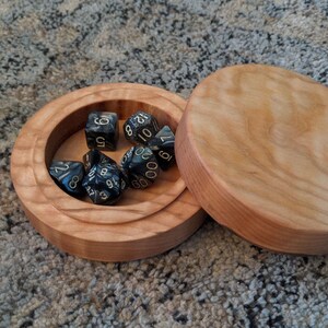 Dice Vault, Round, Large, Maple