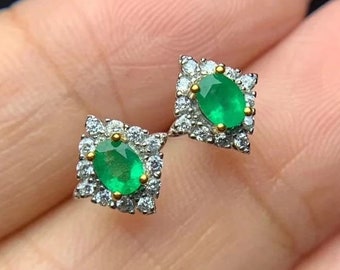 Orecchini a bottone con smeraldo naturale, argento sterling 925, orecchini di smeraldo, orecchini d'argento smeraldo, orecchini di lusso, orecchini di pietra a taglio ovale