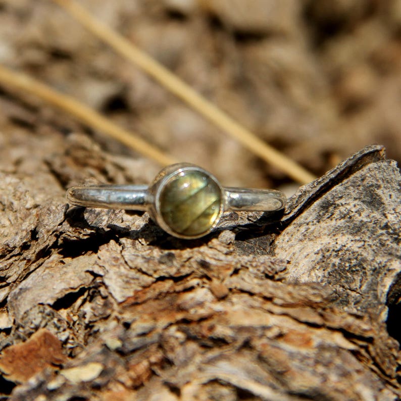 Labradorite Ring-Silver Labradorite Ring,Sterling Silver Ring,Stack Ring,Midi Ring,Gift For Her,Natural Labradorite Gemstone Ring image 4