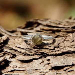 Labradorite Ring-Silver Labradorite Ring,Sterling Silver Ring,Stack Ring,Midi Ring,Gift For Her,Natural Labradorite Gemstone Ring image 3