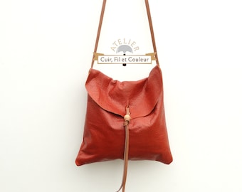 Soft, versatile leather bag